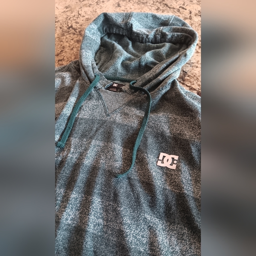 X-Large DC Mens Green Stripped Pullover Hoodie